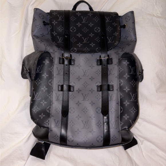Louis Vuitton Gray Monogram Men's Backpack - Picture 1 of 10